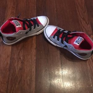 Boys Converse Size 3